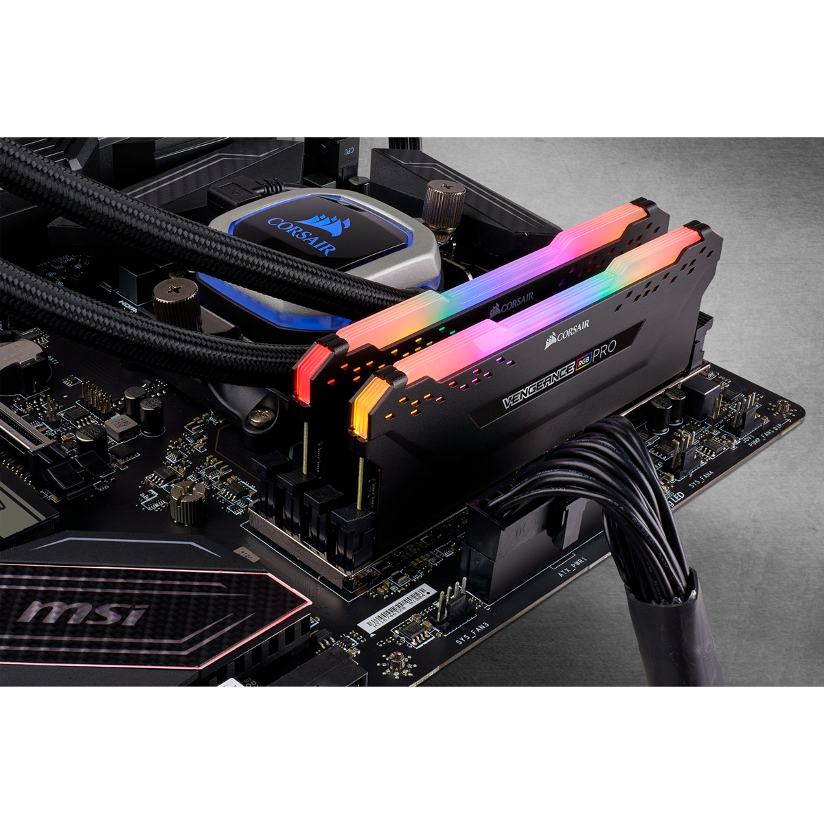 ז.לנייח Corsair Vengeance RGB PRO 32GB 2X16 3200MHZ DDR4 c16